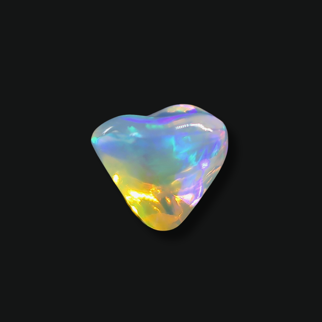 7.75 ct Lightning Ridge Crystal Opal Carving