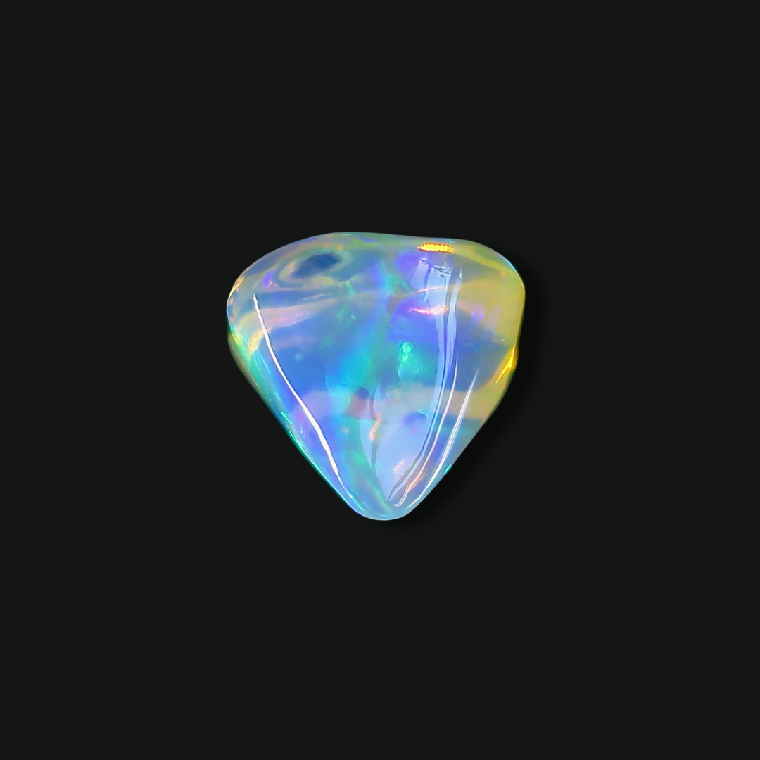 7.75 ct Lightning Ridge Crystal Opal Carving